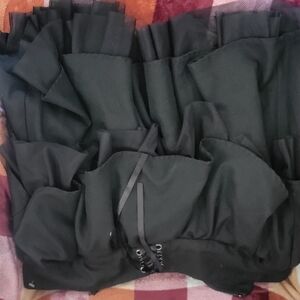 Hot Topic Black Skirt